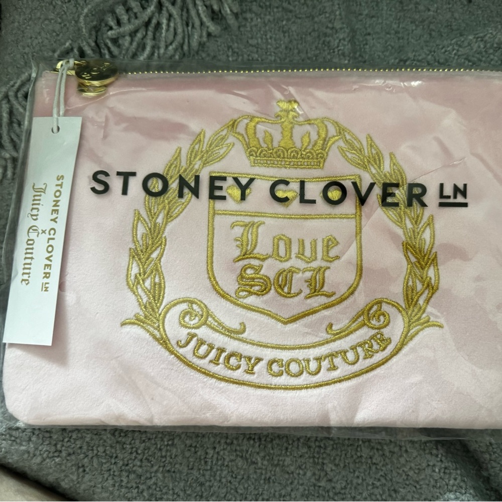Stoney Clover Lane Clutch
Juicy Couture Flat Pouch